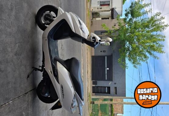 Motos - Honda ELITE 2015 Nafta 36000Km - En Venta