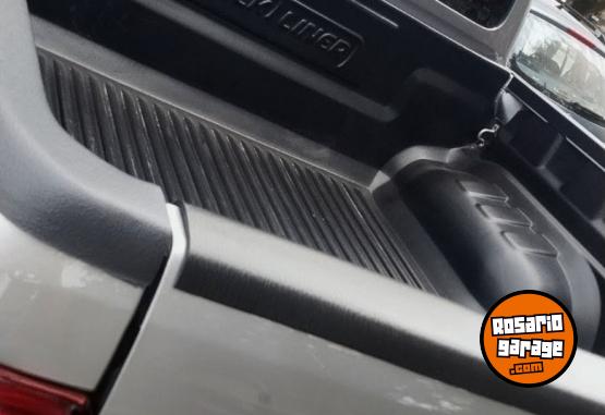 Camionetas - Toyota HILUX SR 2024 Diesel 20000Km - En Venta