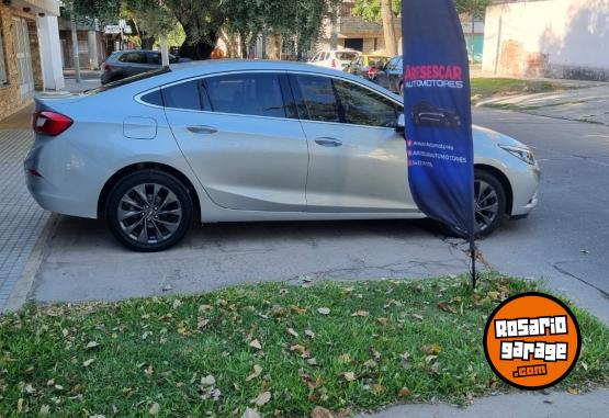 Autos - Chevrolet cruze ltz 4 ptas 2018 Nafta 87000Km - En Venta