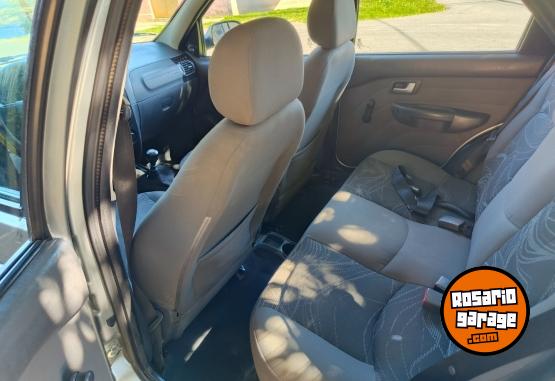 Autos - Fiat Siena 2015 Nafta 153000Km - En Venta