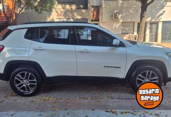 Camionetas - Jeep Jeep compass 1ra mano per 2019 Nafta 108000Km - En Venta