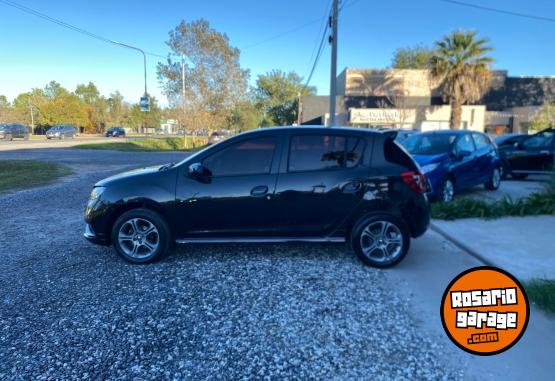 Autos - Renault Sandero 2017 Nafta 100000Km - En Venta