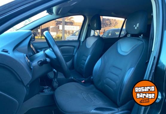 Autos - Renault Sandero 2017 Nafta 100000Km - En Venta