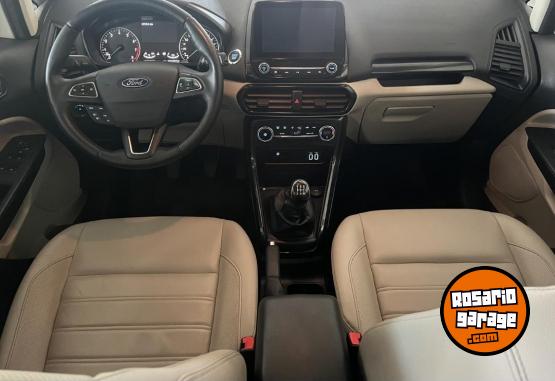 Autos - Ford ECOSPORT TITANIUM 2020 Nafta 22000Km - En Venta
