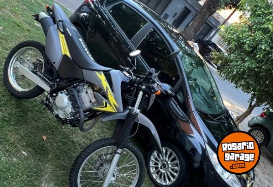 Motos - Honda Tornado 2018 Nafta 11000Km - En Venta