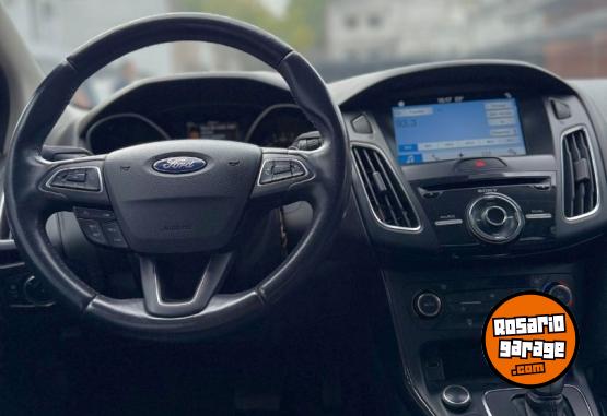 Autos - Ford FOCUS TITANIUM 2.0 2017 Nafta 113000Km - En Venta