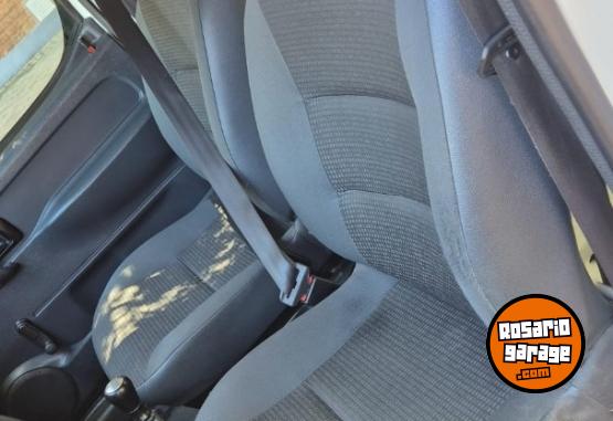 Utilitarios - Peugeot Partner hdi 1ra mano perm 2021 Diesel 122000Km - En Venta