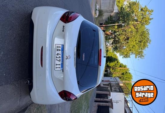 Autos - Peugeot 208 Feline 2016 Nafta 95000Km - En Venta