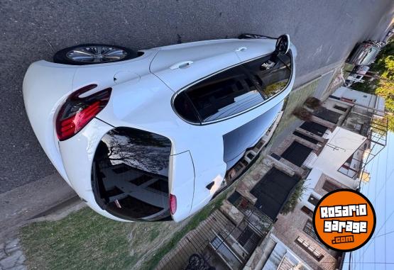 Autos - Peugeot 208 Feline 2016 Nafta 95000Km - En Venta