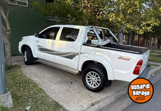 Camionetas - Toyota HILUX SRV 2013 Diesel 190000Km - En Venta