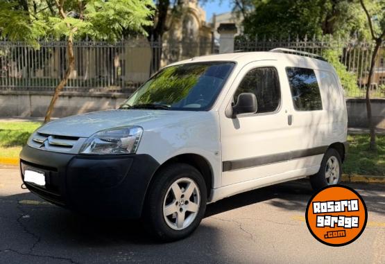 Utilitarios - Citroen FURGON HDI 2018 Diesel 127000Km - En Venta