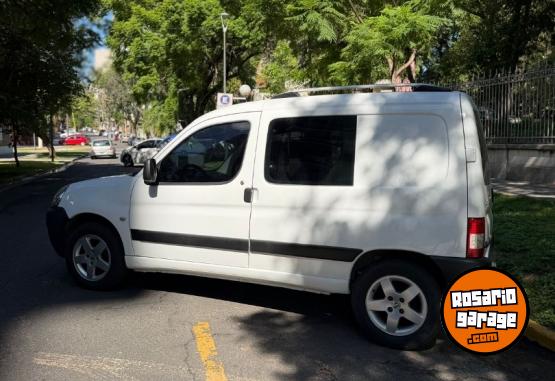 Utilitarios - Citroen FURGON HDI 2018 Diesel 127000Km - En Venta