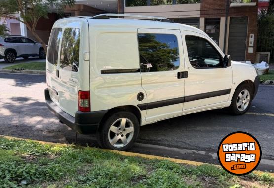 Utilitarios - Citroen FURGON HDI 2018 Diesel 127000Km - En Venta