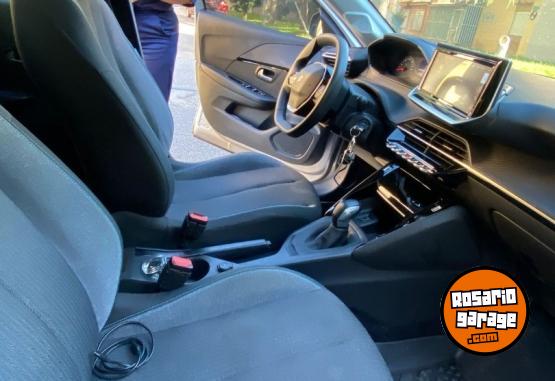 Autos - Peugeot 208 2023 Nafta 40000Km - En Venta