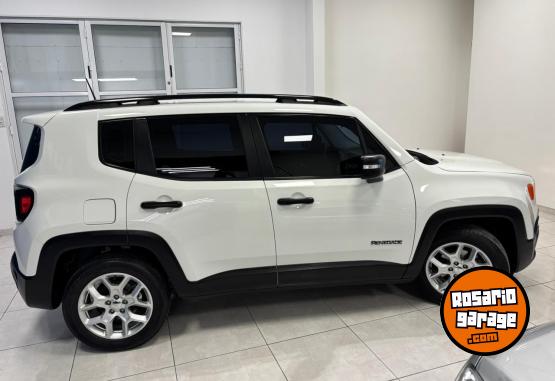 Camionetas - Jeep RENEGADE SPORT 2018 Nafta 53000Km - En Venta