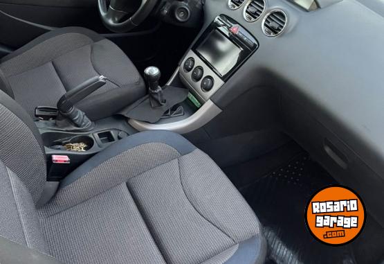 Autos - Peugeot 308 2015 Nafta 89000Km - En Venta