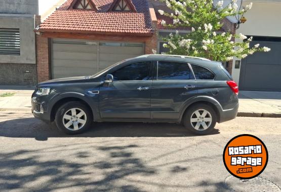 Camionetas - Chevrolet Captiva 2017 Nafta 140000Km - En Venta