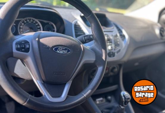 Autos - Ford KA 2016 GNC 110000Km - En Venta