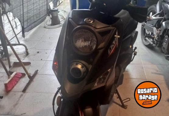 Motos - SYM Scooter 2019 Nafta 15000Km - En Venta