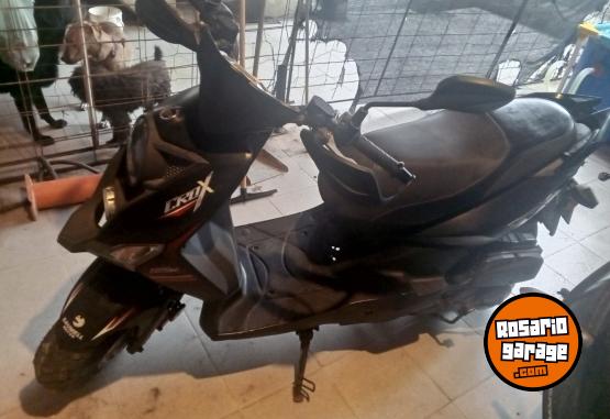 Motos - SYM Scooter 2019 Nafta 15000Km - En Venta