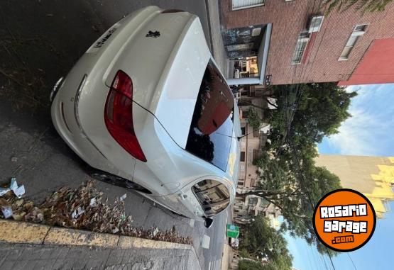Autos - Peugeot 408 2014 Nafta 82000Km - En Venta