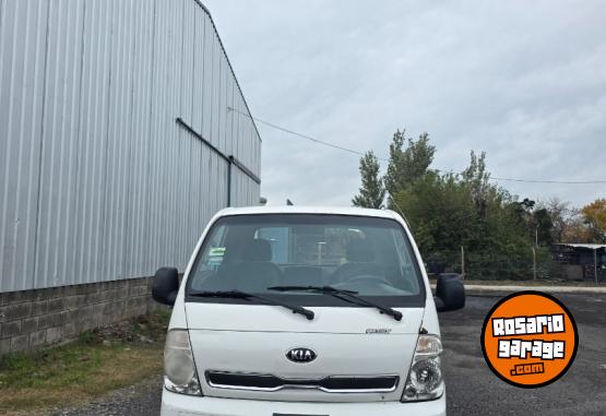 Utilitarios - Kia 2.500 2015 Nafta 137000Km - En Venta