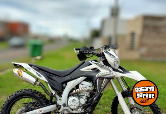 Motos - Guerrero GXR 300 2018 Nafta 12000Km - En Venta