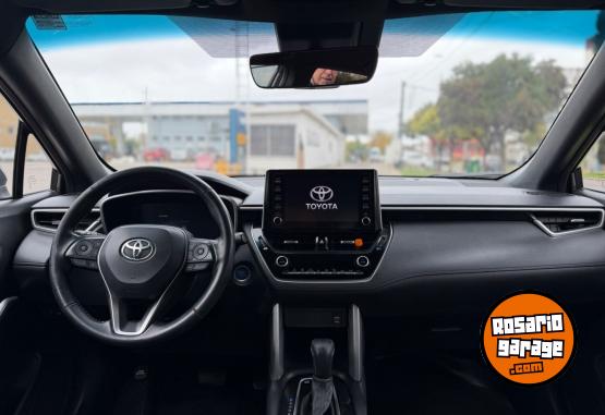 Autos - Toyota Corolla cross 2021 Electrico / Hibrido 139000Km - En Venta