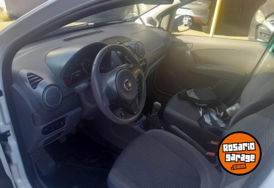Autos - Fiat Palio 2015 Nafta 100000Km - En Venta