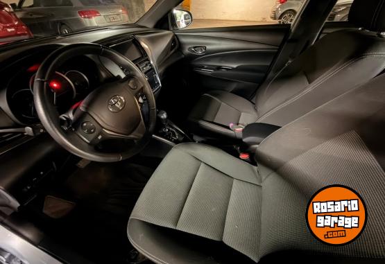 Autos - Toyota Yaris XLS 2022 Nafta 47000Km - En Venta