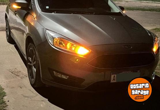 Autos - Ford Focus 2016 Nafta 129000Km - En Venta
