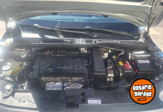 Autos - Peugeot 208 2021 Nafta 20000Km - En Venta