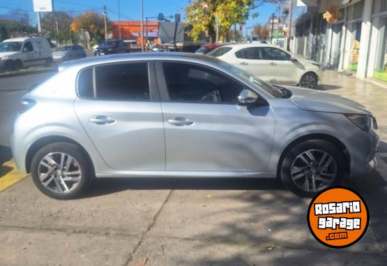 Autos - Peugeot 208 2021 Nafta 20000Km - En Venta