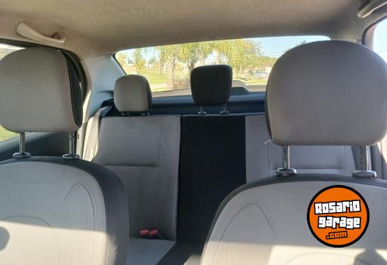 Autos - Renault Logan 2014 Nafta 170000Km - En Venta