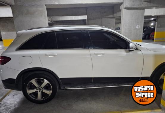 Camionetas - Mercedes Benz GLC 300 OFF ROAD 2017 Nafta 171000Km - En Venta