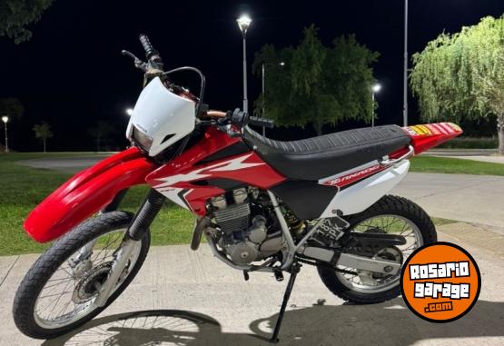 Motos - Honda Tornado 250 2010 Nafta 5000Km - En Venta