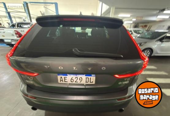 Autos - Volvo XC60 MOMENTUN T5 AWD 2021 Nafta 103743Km - En Venta