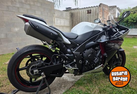 Motos - Yamaha R1 2012 Nafta 18500Km - En Venta