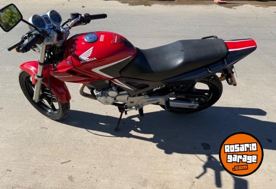 Motos - Honda Twister 2014 Nafta 36000Km - En Venta