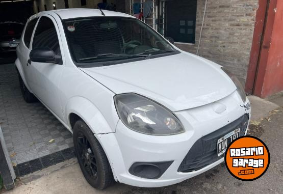 Autos - Ford ka viral 1.0 2013 GNC 196000Km - En Venta