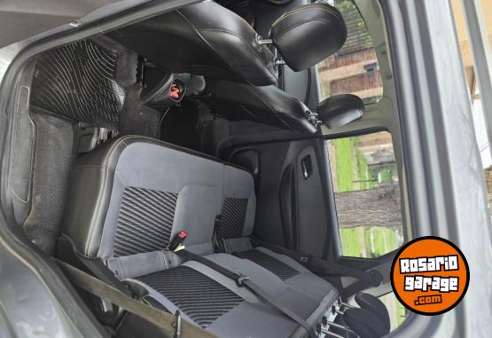 Autos - Chevrolet Spin Active 2020 GNC 145000Km - En Venta