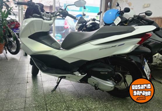 Motos - Honda PCX 2018 Nafta  - En Venta