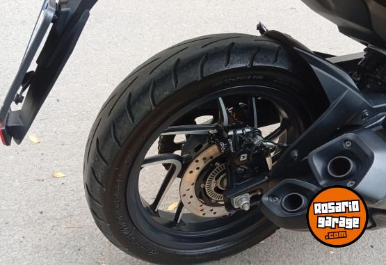 Motos - Bajaj Dominar 400 2022 Nafta 14800Km - En Venta