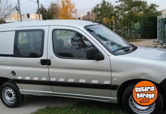 Utilitarios - Peugeot Partner 2014 GNC 160Km - En Venta