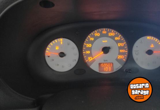 Autos - Renault Clio 2008 Nafta 160000Km - En Venta
