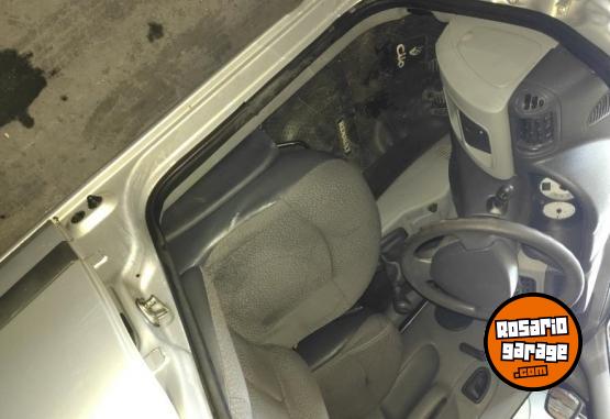 Autos - Renault Clio 2008 Nafta 160000Km - En Venta