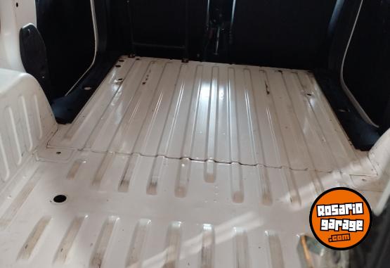 Utilitarios - Renault Kangoo furg�n 1.6 2023 Nafta 108000Km - En Venta