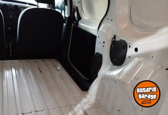 Utilitarios - Renault Kangoo furg�n 1.6 2023 Nafta 108000Km - En Venta