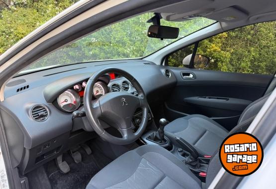 Autos - Peugeot 308 Active 1.6 2017 Nafta 82000Km - En Venta