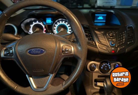Autos - Ford Fiesta SE PLUS 2017 Nafta 80000Km - En Venta
